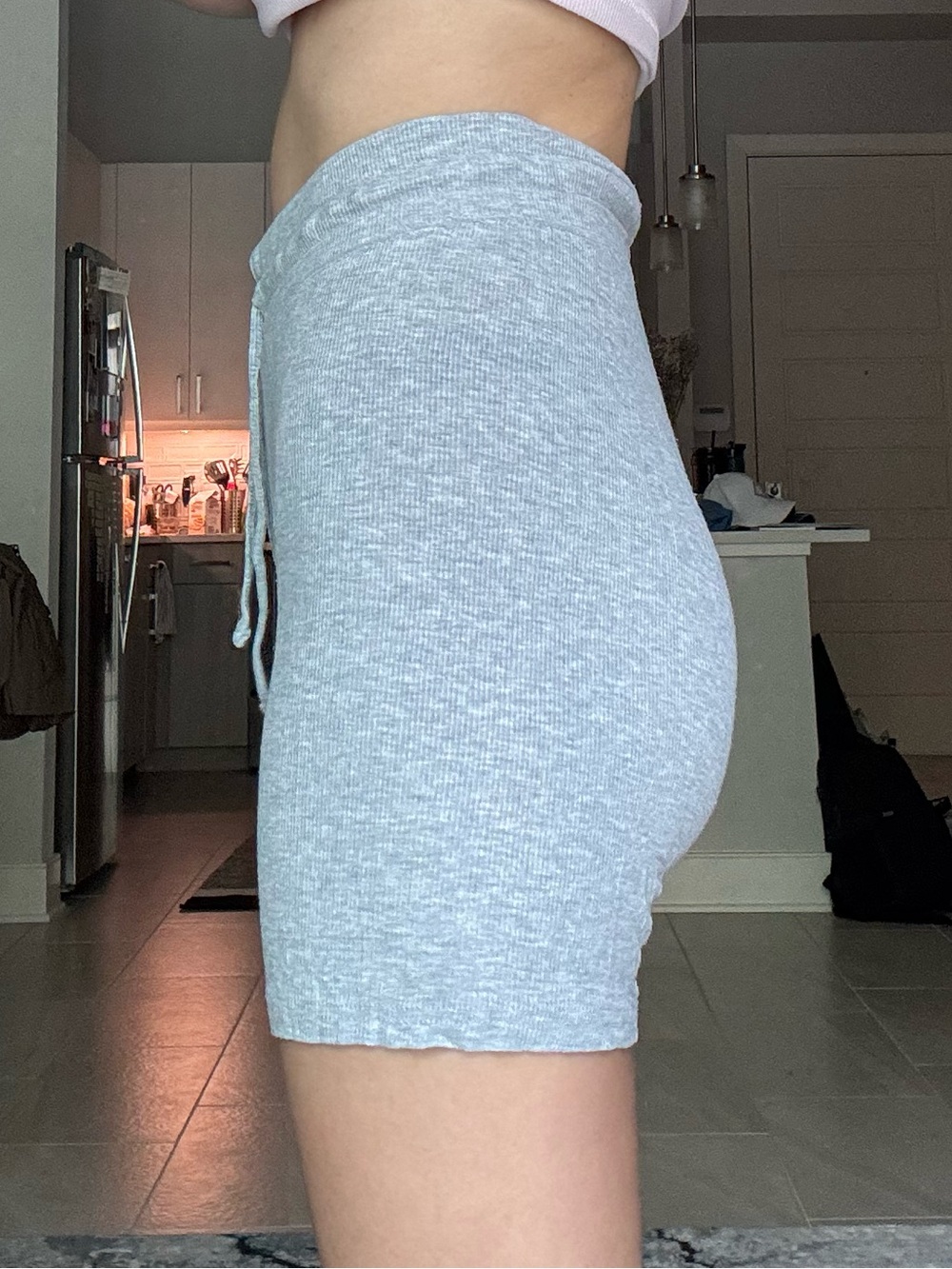 Ribbed High-Waist Lounge Shorts in Light Gray - Picture 3 of 3